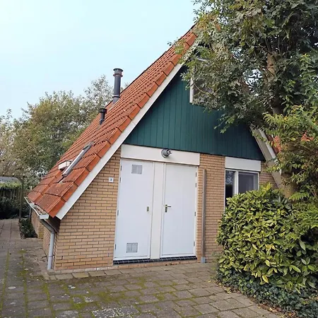 For 4 Guest Holiday home Sint Maartensvlotbrug